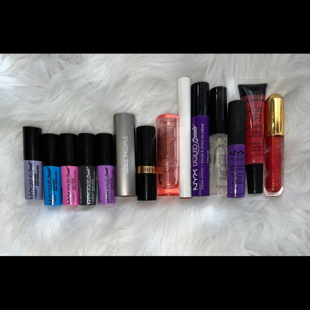 Lipstick Bundle 💄 - Picture 2 of 2